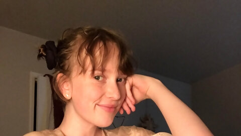 Feeling naughty 🍑 (f/20)