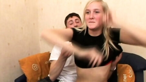 Salacious nympho shows sucking skills