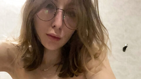 Petite slut