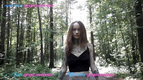 I jerk off and squirting in public