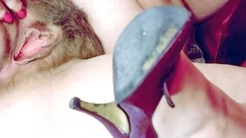 FAT BUSTY TEEN HOT BLONDE WITH NATURAL TITS & WET PUSSY